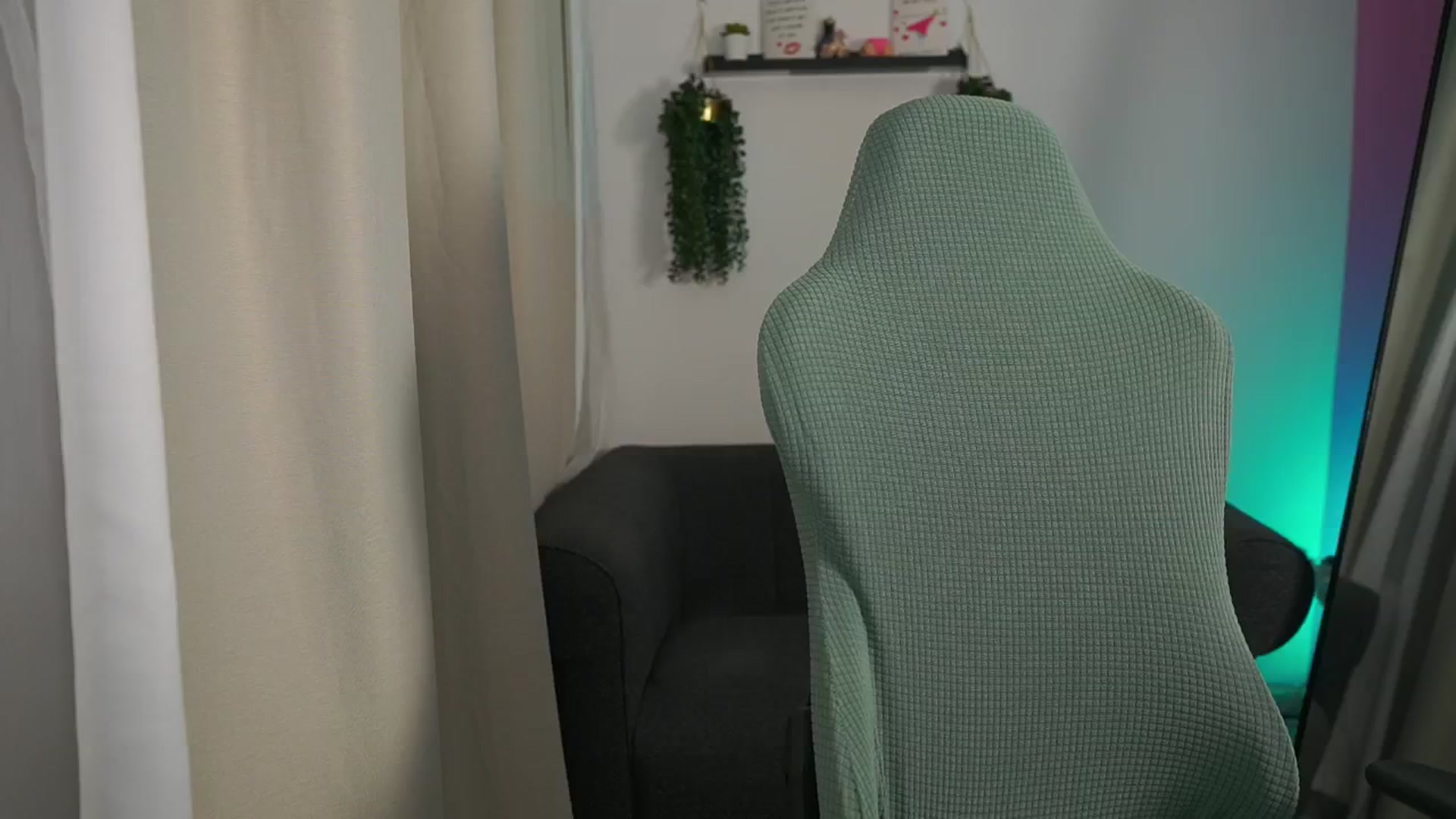 Gallery image thumbnail from Glossy_babe_'s myfreecams stream on, 02/18/2026, 11:04 image 15 of 20