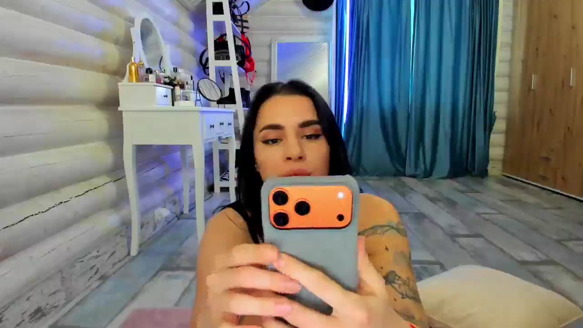 Gallery image thumbnail from GltPleasure's myfreecams stream on, 12/11/2025, 09:43 image 5 of 20