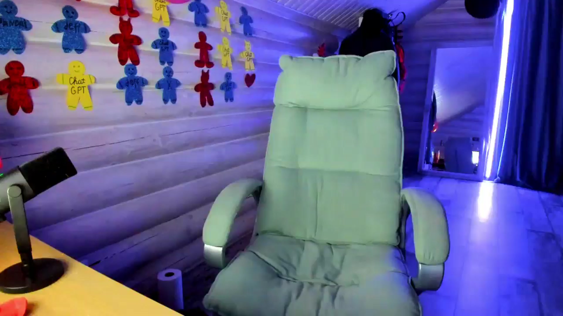 Gallery image thumbnail from GltPleasure's myfreecams stream on, 12/26/2025, 04:59 image 7 of 20