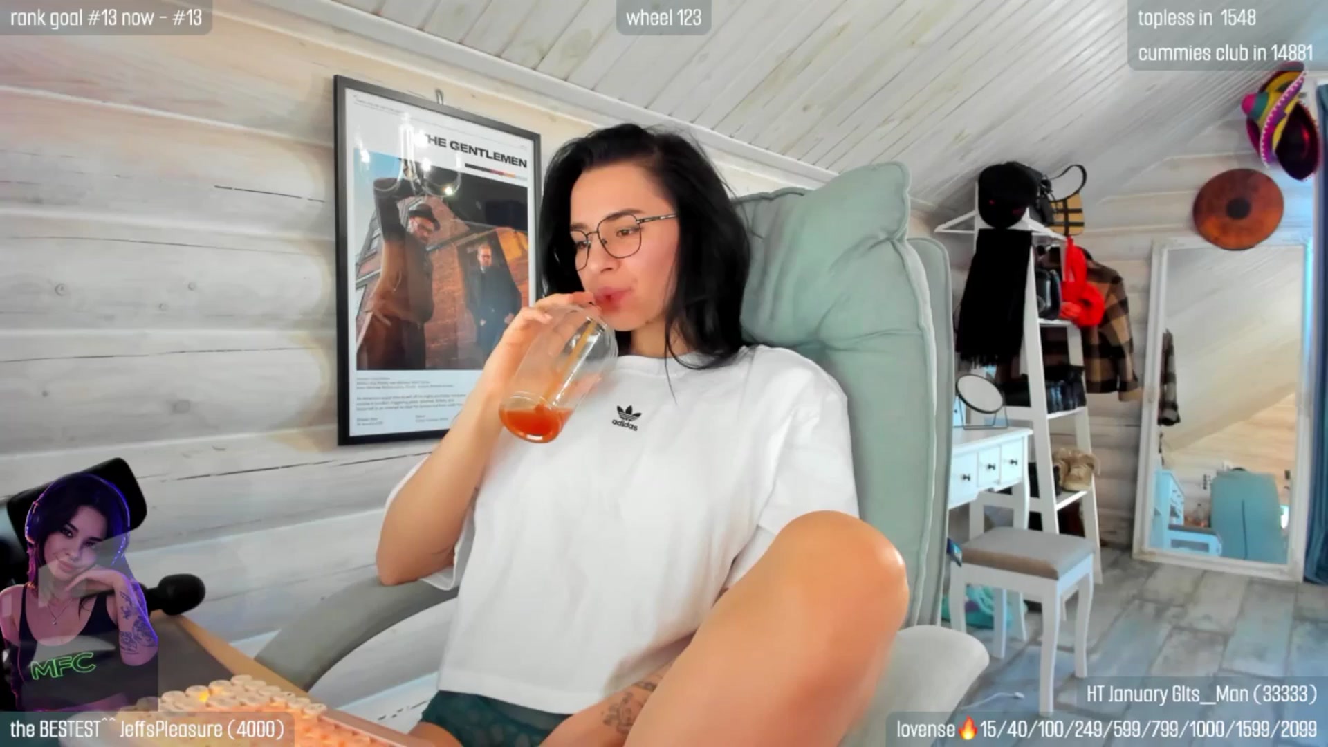 Gallery image thumbnail from GltPleasure's myfreecams stream on, 02/01/2026, 08:05 image 17 of 20