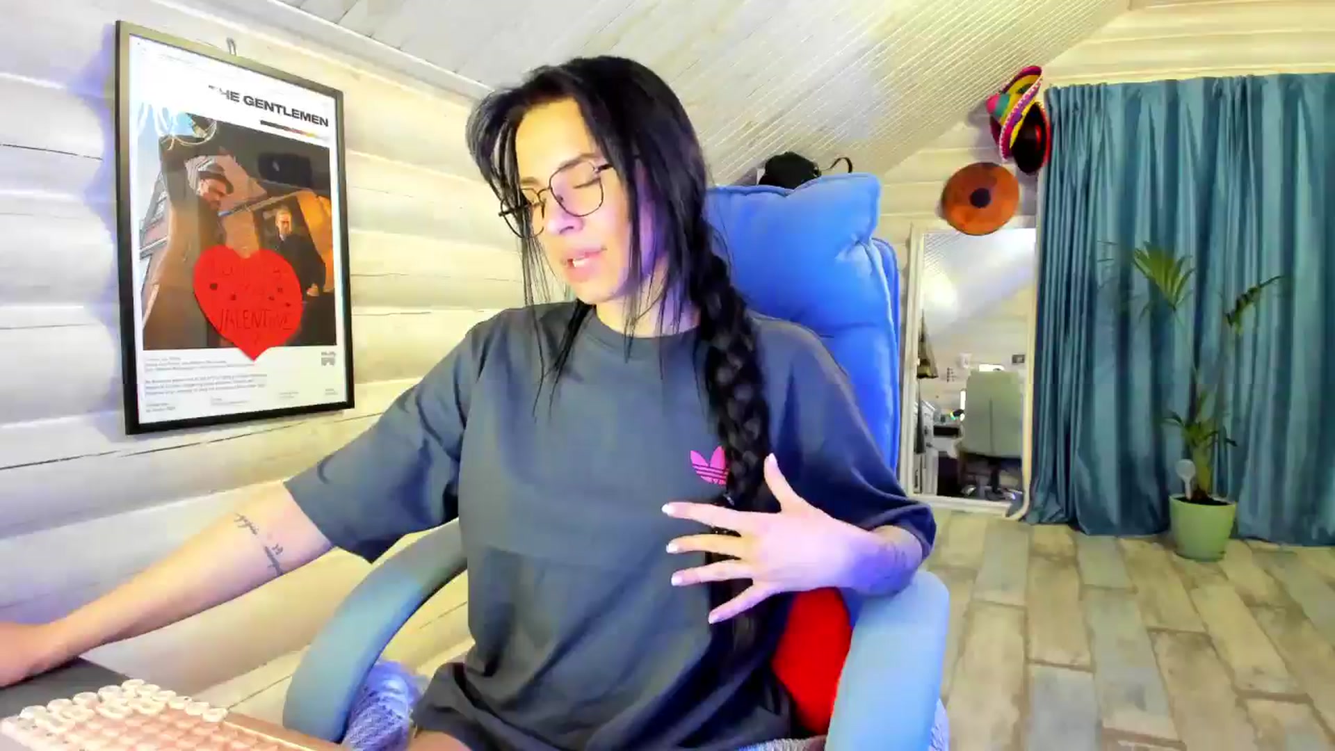 Gallery image thumbnail from GltPleasure's myfreecams stream on, 02/17/2026, 21:14 image 8 of 20
