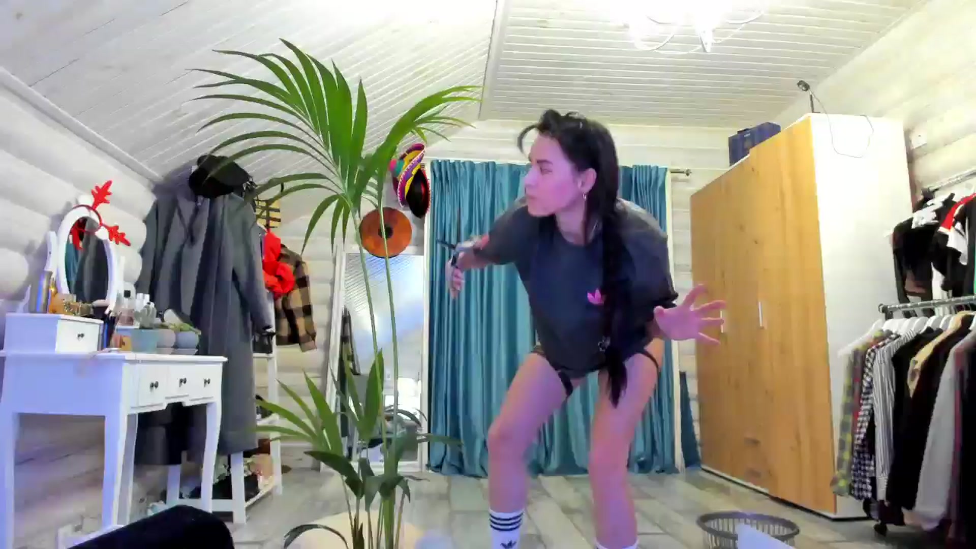 Gallery image thumbnail from GltPleasure's myfreecams stream on, 02/17/2026, 21:14 image 1 of 20