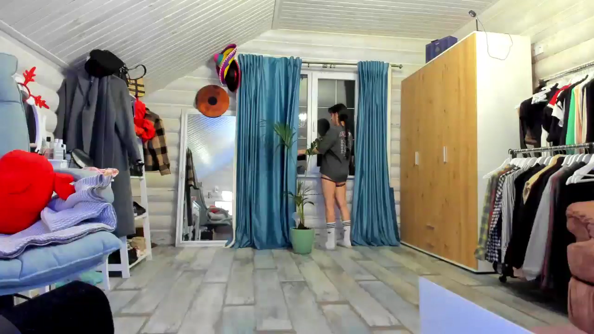 Gallery image thumbnail from GltPleasure's myfreecams stream on, 02/17/2026, 21:14 image 6 of 20