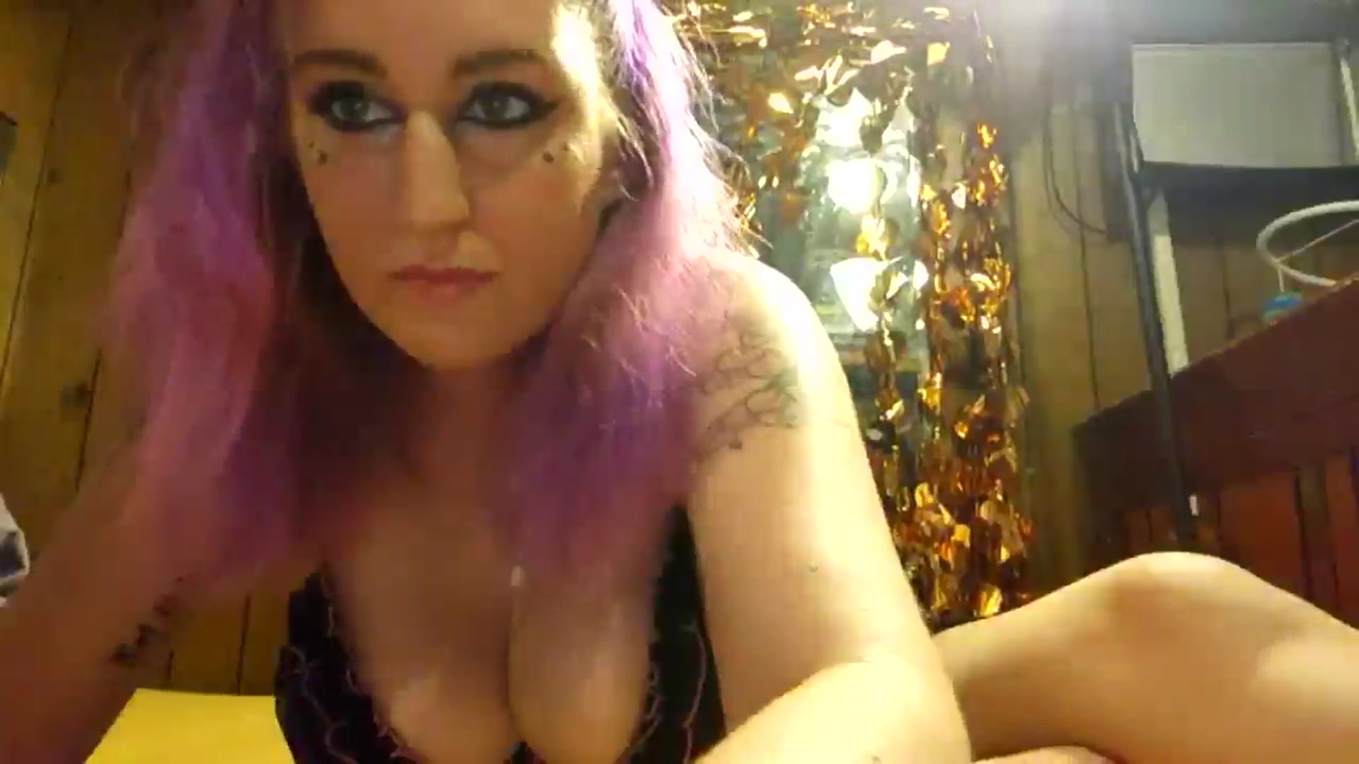 Gallery image thumbnail from GoAheadNStare's myfreecams stream on, 07/01/2024, 09:01 image 6 of 20