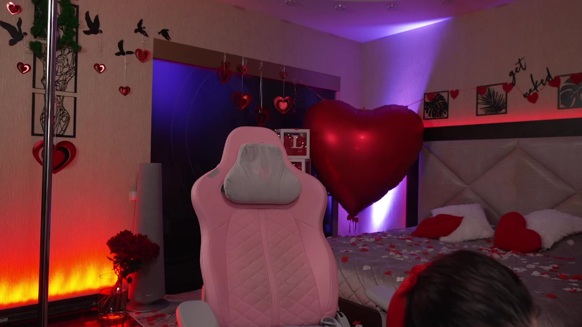 Gallery image thumbnail from GoGoDr3am's myfreecams stream on, 02/14/2025, 03:19 image 7 of 20