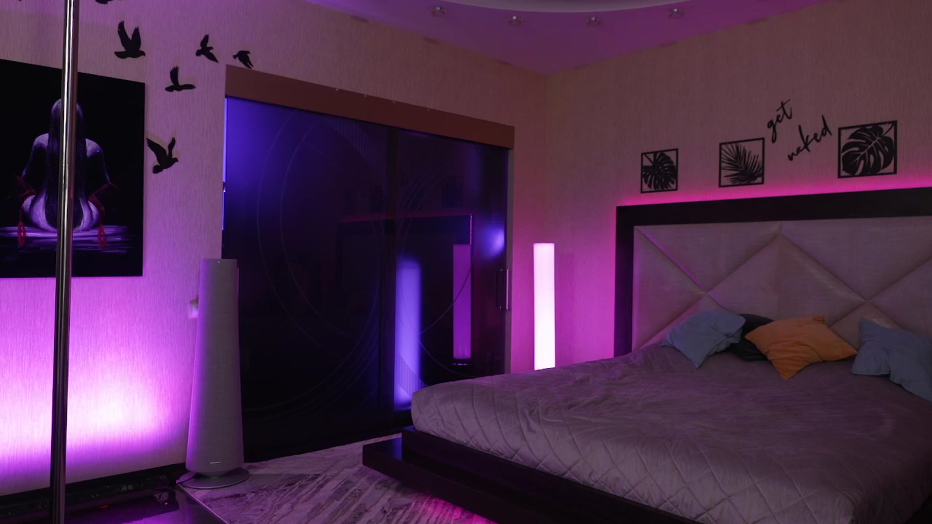 Gallery image thumbnail from GoGoDr3am's myfreecams stream on, 03/21/2025, 02:06 image 15 of 20