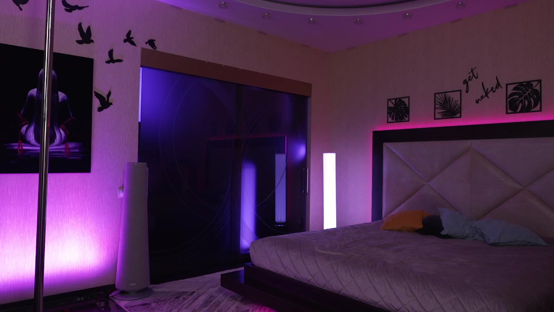 Gallery image thumbnail from GoGoDr3am's myfreecams stream on, 03/23/2025, 23:21 image 11 of 20