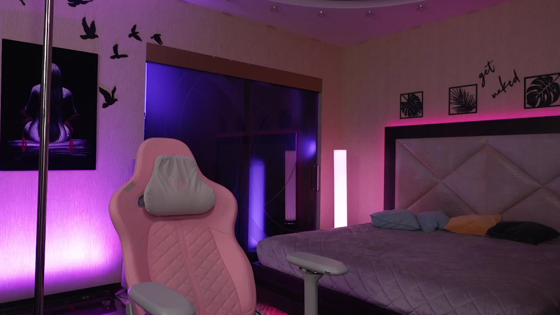 Gallery image thumbnail from GoGoDr3am's myfreecams stream on, 03/26/2025, 24:50 image 5 of 20