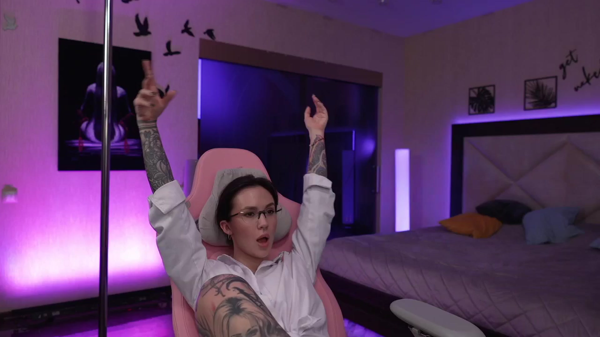 Gallery image thumbnail from GoGoDr3am's myfreecams stream on, 04/02/2025, 02:03 image 20 of 20