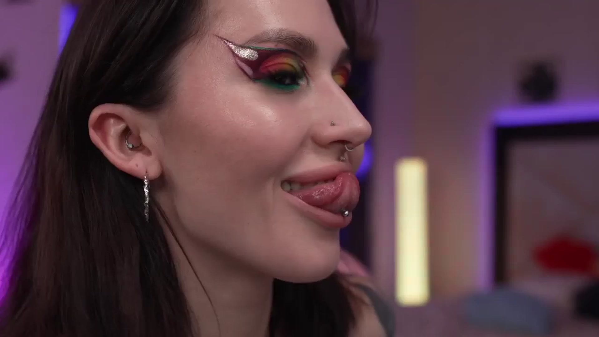 Gallery image thumbnail from GoGoDr3am's myfreecams stream on, 04/05/2025, 23:30 image 13 of 20