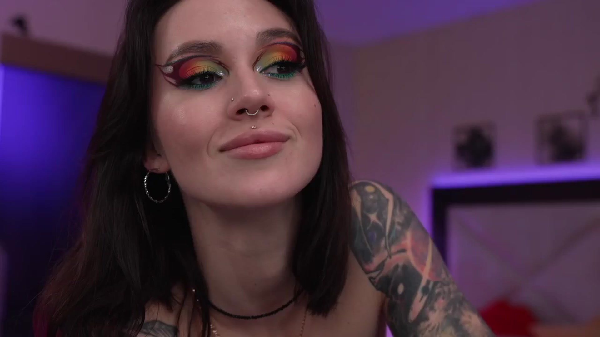Gallery image thumbnail from GoGoDr3am's myfreecams stream on, 04/05/2025, 23:30 image 5 of 20