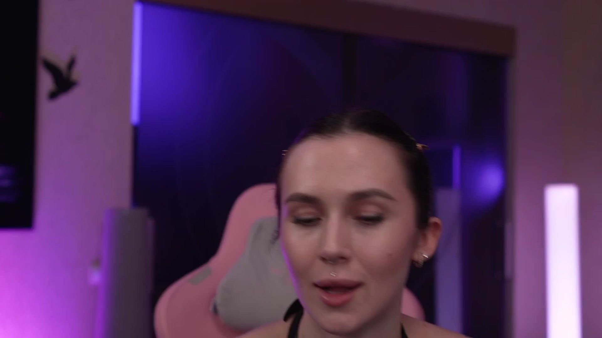 Gallery image thumbnail from GoGoDr3am's myfreecams stream on, 04/15/2025, 02:14 image 15 of 20
