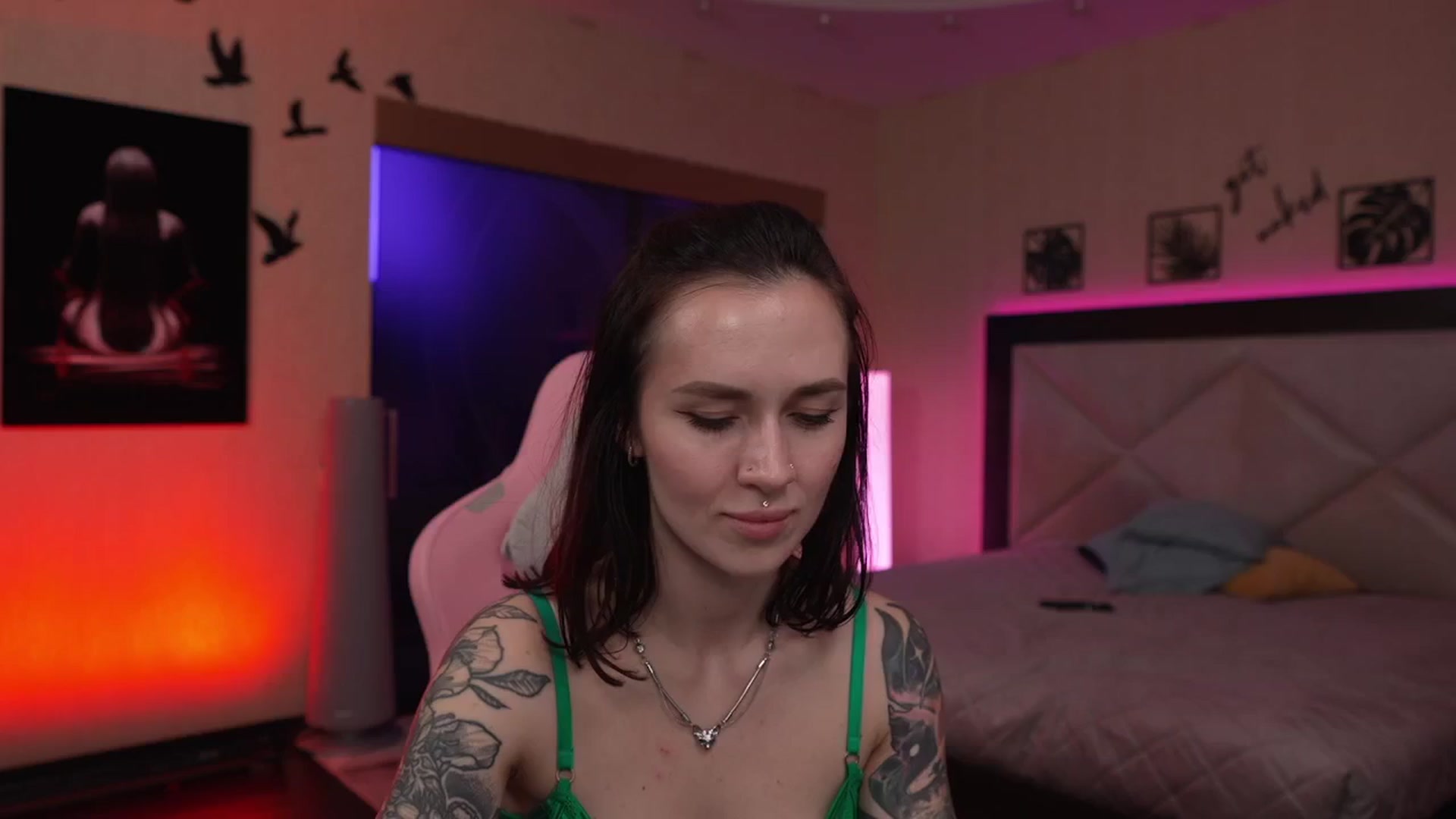 Gallery image thumbnail from GoGoDr3am's myfreecams stream on, 04/25/2025, 02:04 image 19 of 20