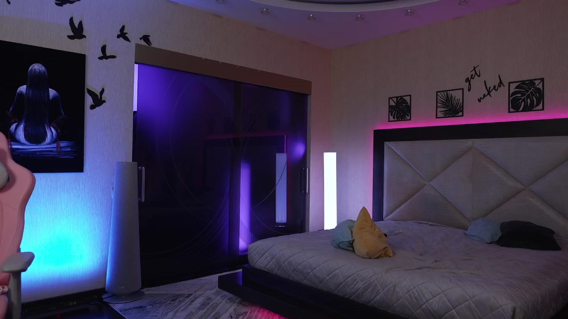Gallery image thumbnail from GoGoDr3am's myfreecams stream on, 05/04/2025, 24:34 image 13 of 20