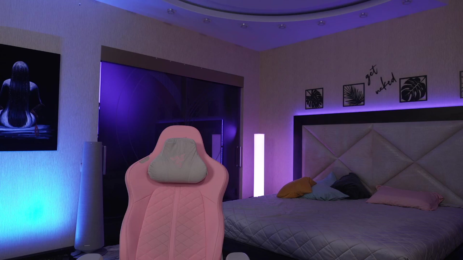 Gallery image thumbnail from GoGoDr3am's myfreecams stream on, 05/10/2025, 24:40 image 13 of 20