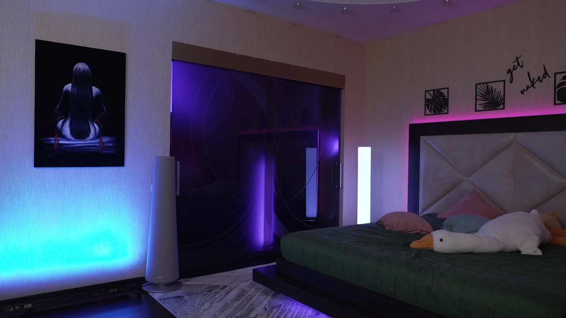 Gallery image thumbnail from GoGoDr3am's myfreecams stream on, 05/22/2025, 02:36 image 12 of 20