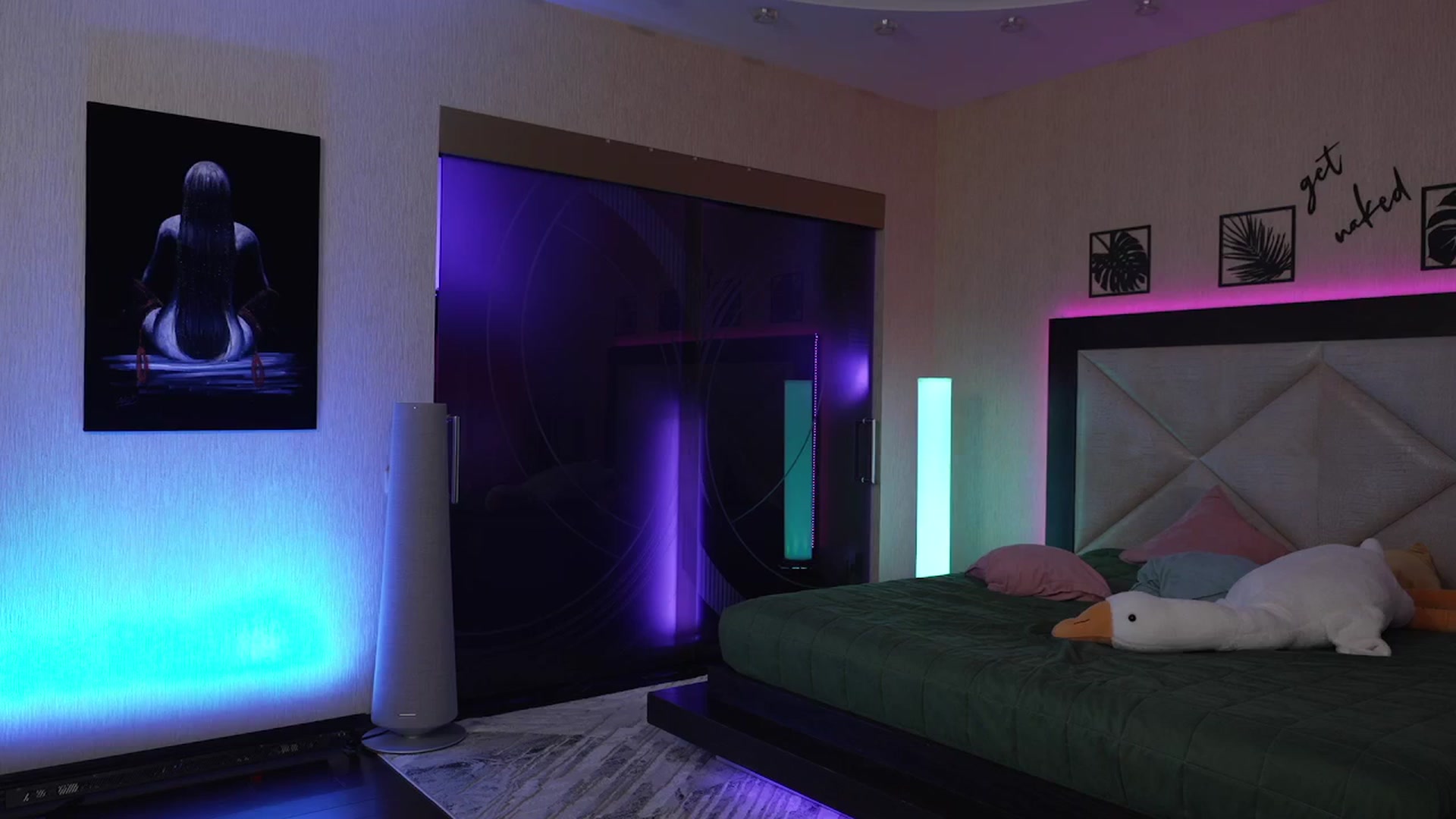 Gallery image thumbnail from GoGoDr3am's myfreecams stream on, 05/22/2025, 02:36 image 13 of 20