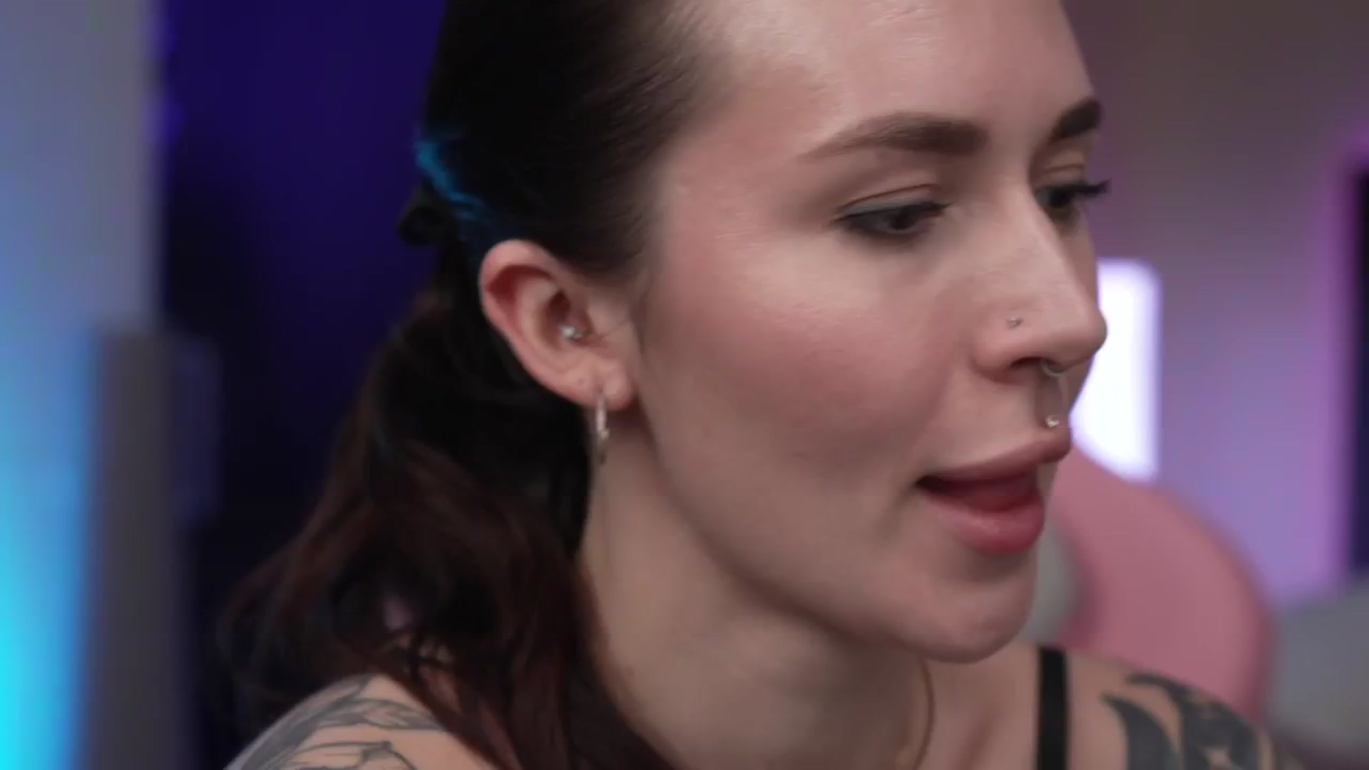 Gallery image thumbnail from GoGoDr3am's myfreecams stream on, 06/02/2025, 24:02 image 18 of 20