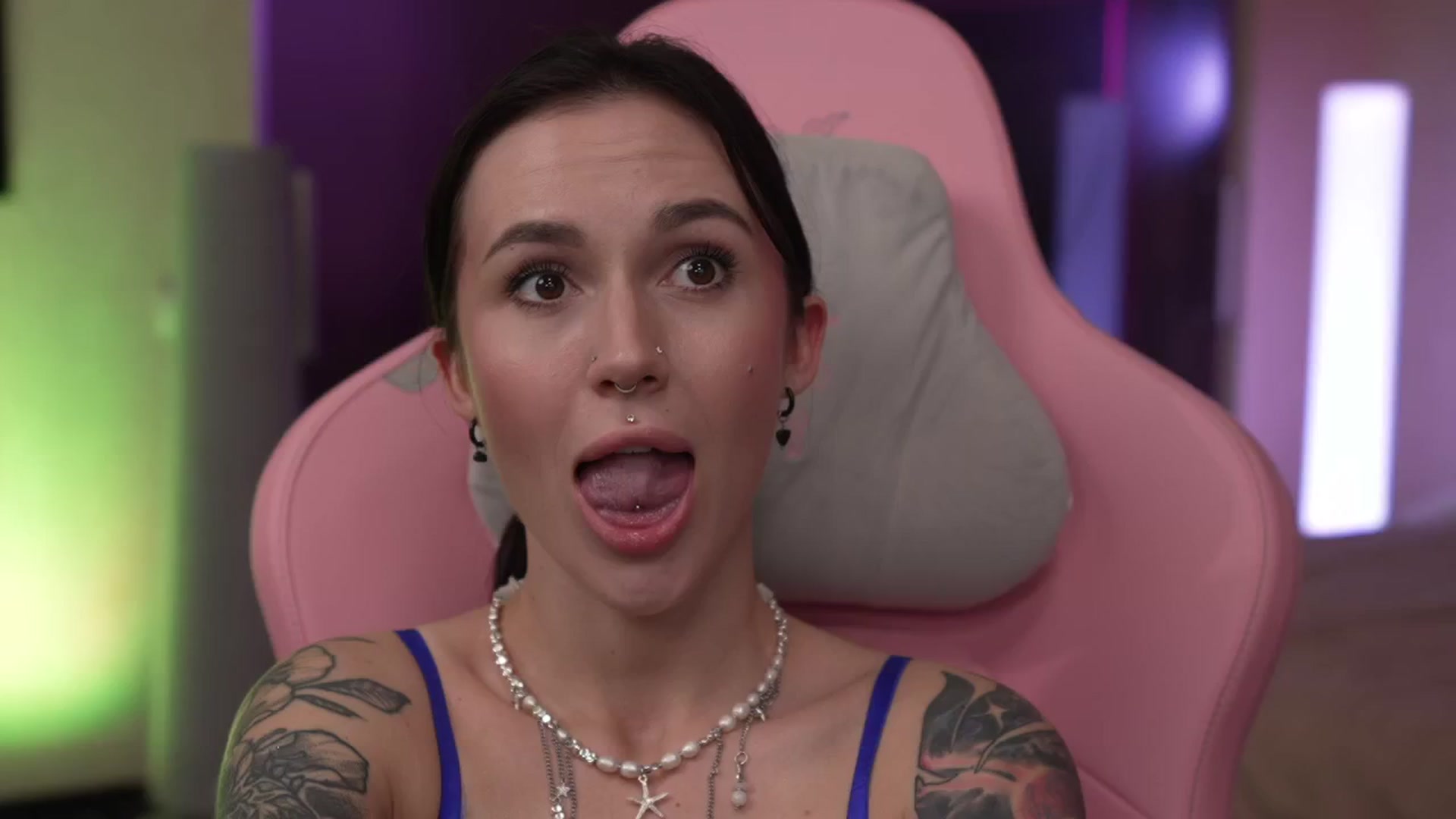 Gallery image thumbnail from GoGoDr3am's myfreecams stream on, 06/12/2025, 23:03 image 13 of 20