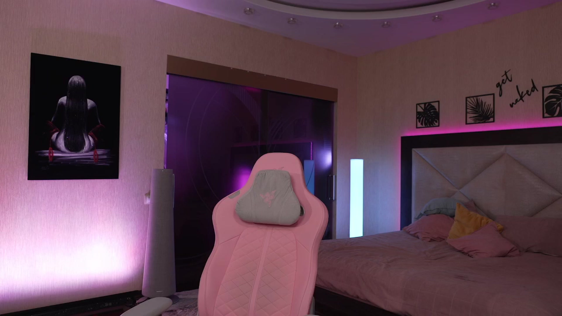 Gallery image thumbnail from GoGoDr3am's myfreecams stream on, 06/14/2025, 01:46 image 6 of 20