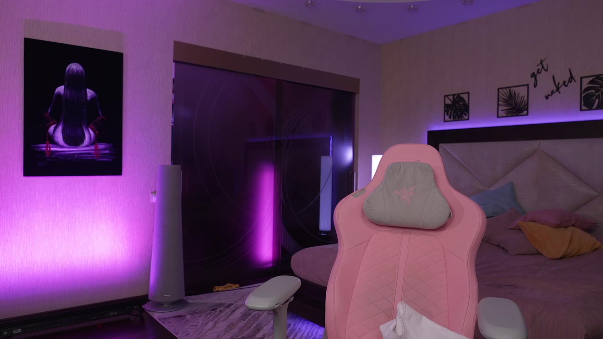 Gallery image thumbnail from GoGoDr3am's myfreecams stream on, 06/28/2025, 23:07 image 19 of 20