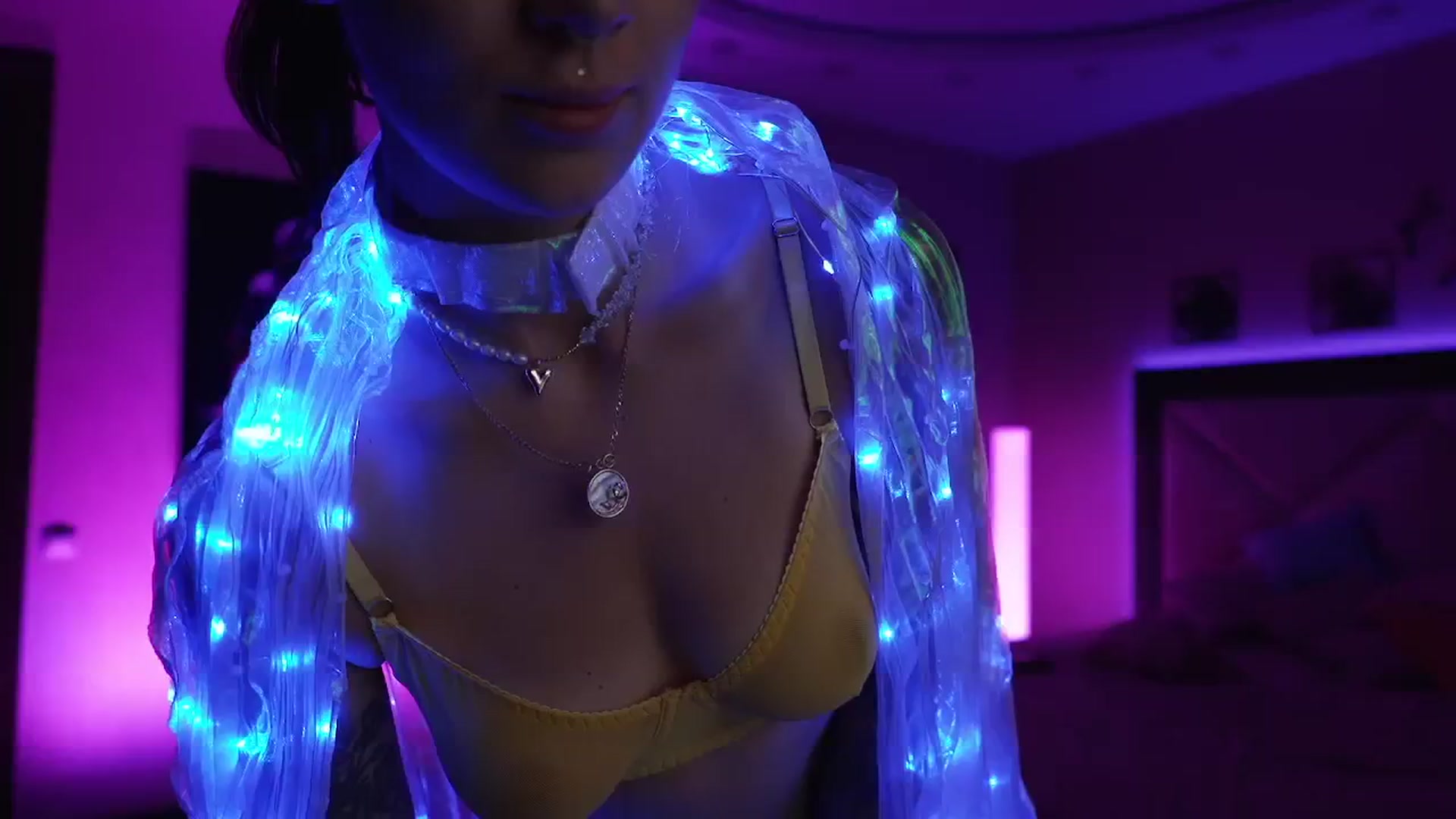 Gallery image thumbnail from GoGoDr3am's myfreecams stream on, 06/29/2025, 01:47 image 9 of 20