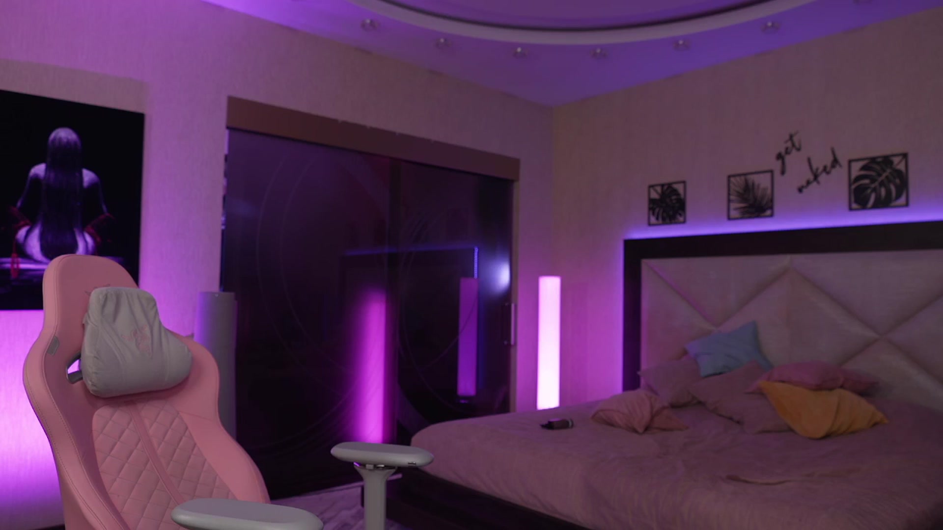 Gallery image thumbnail from GoGoDr3am's myfreecams stream on, 06/29/2025, 01:47 image 2 of 20