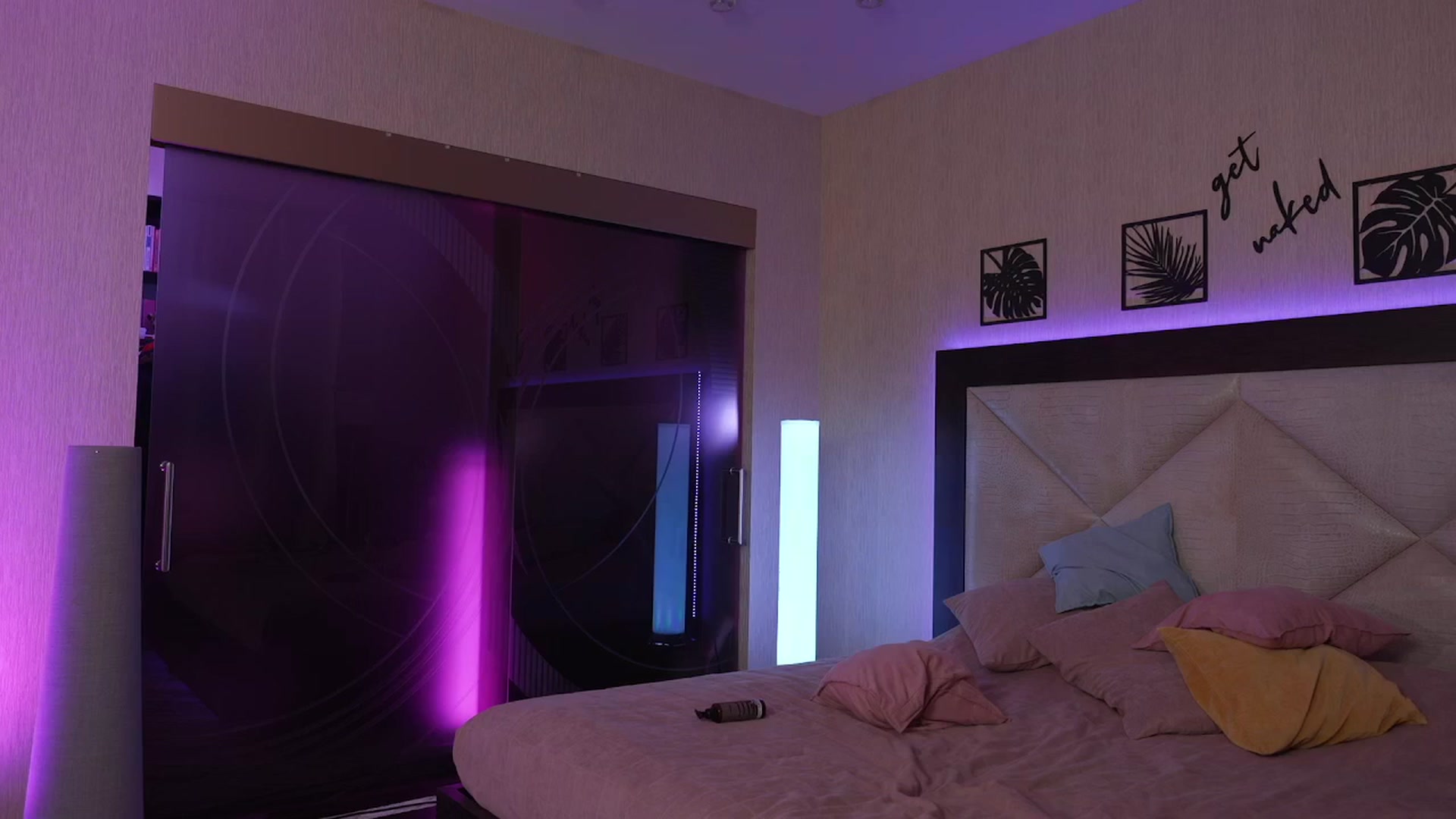 Gallery image thumbnail from GoGoDr3am's myfreecams stream on, 06/29/2025, 01:47 image 13 of 20