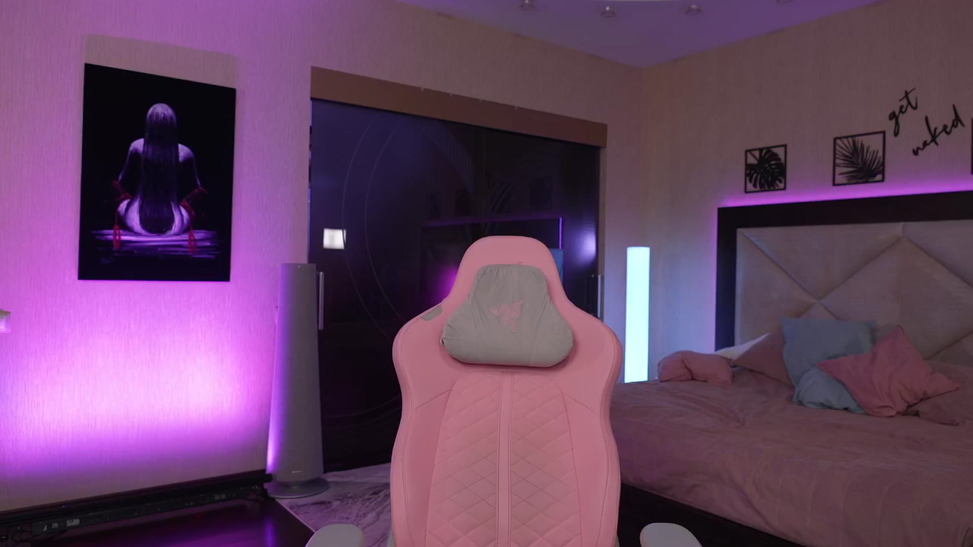 Gallery image thumbnail from GoGoDr3am's myfreecams stream on, 07/09/2025, 22:53 image 8 of 20