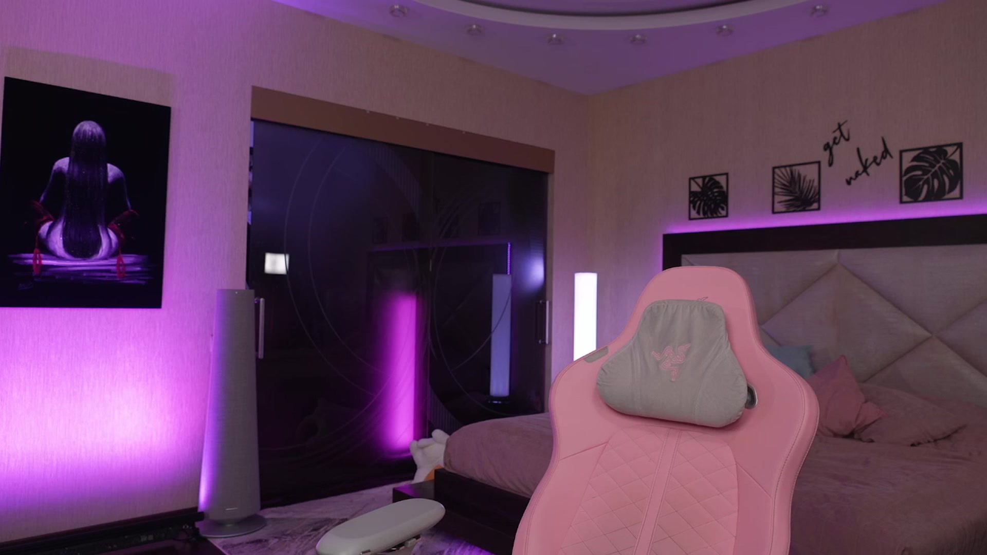 Gallery image thumbnail from GoGoDr3am's myfreecams stream on, 07/10/2025, 24:39 image 19 of 20