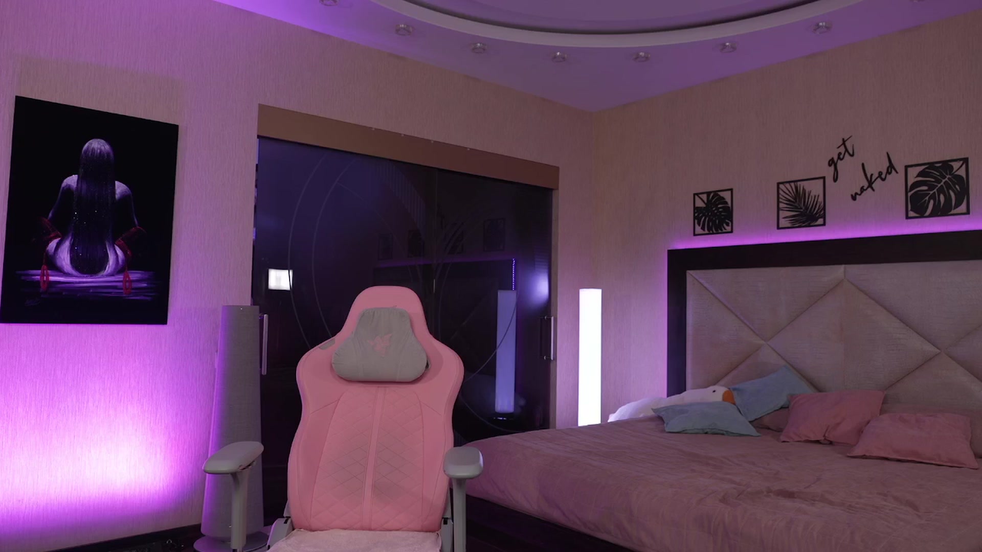 Gallery image thumbnail from GoGoDr3am's myfreecams stream on, 07/11/2025, 22:48 image 6 of 20