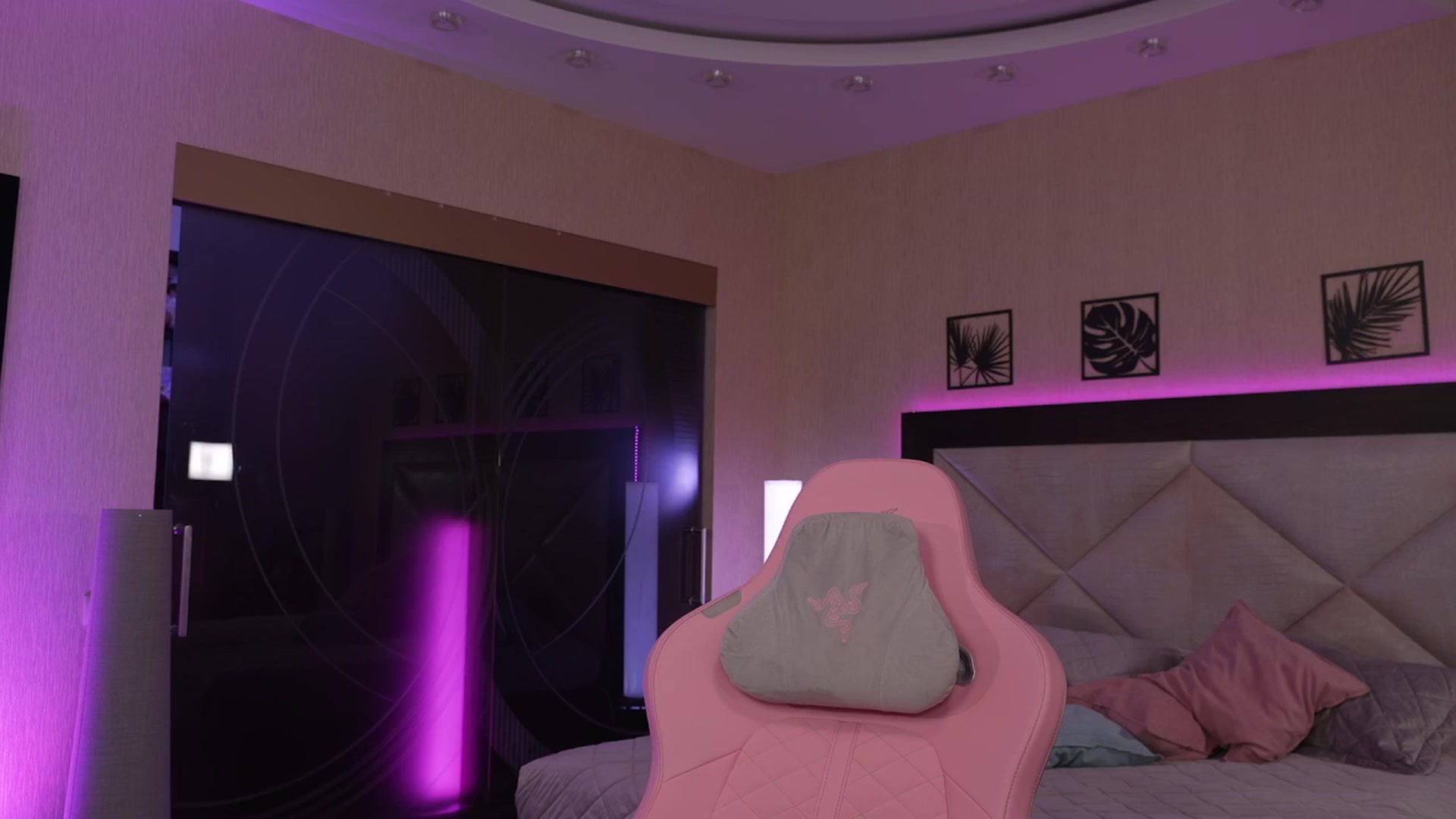 Gallery image thumbnail from GoGoDr3am's myfreecams stream on, 07/17/2025, 24:08 image 10 of 20