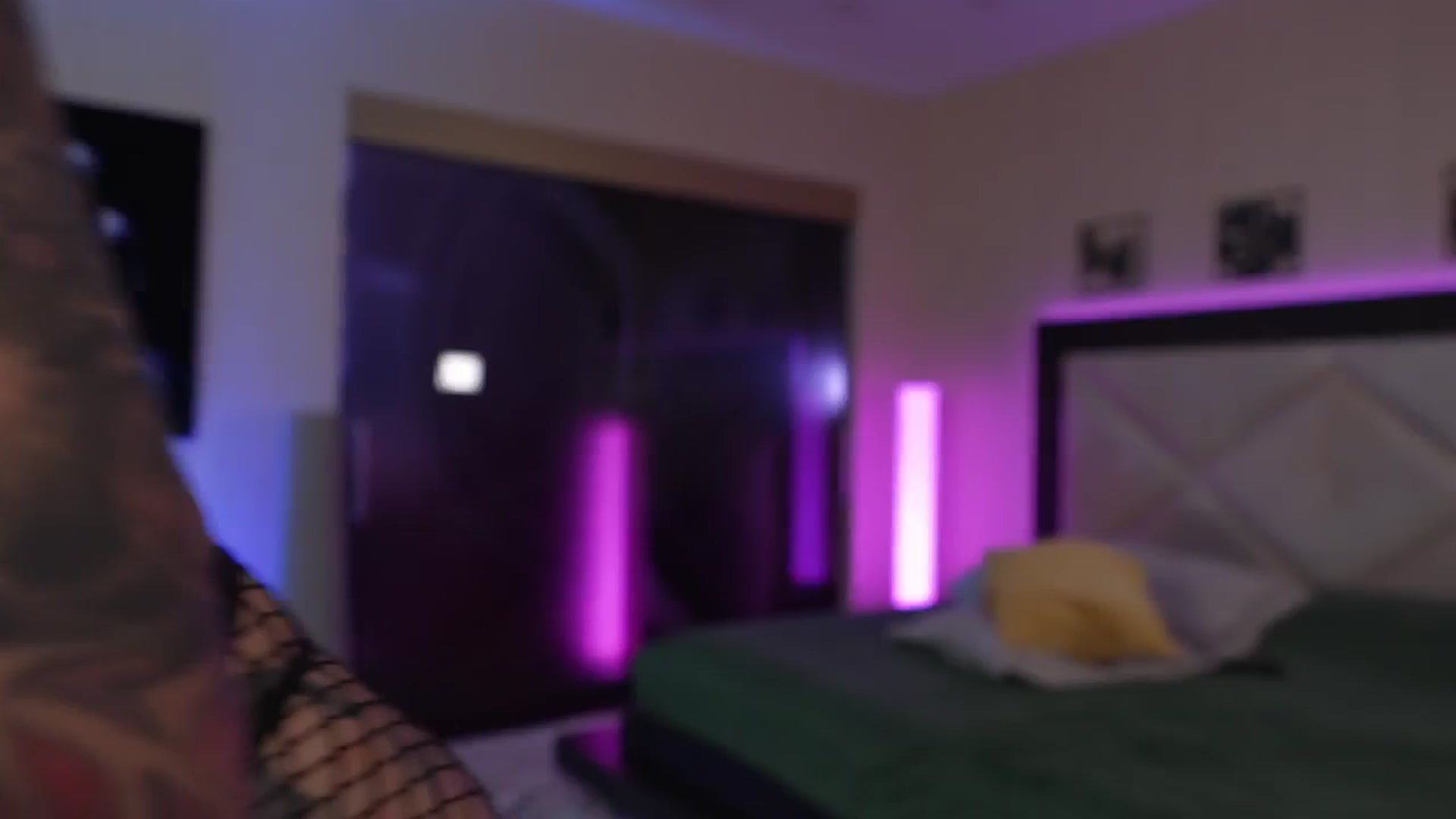 Gallery image thumbnail from GoGoDr3am's myfreecams stream on, 08/28/2025, 03:11 image 18 of 20