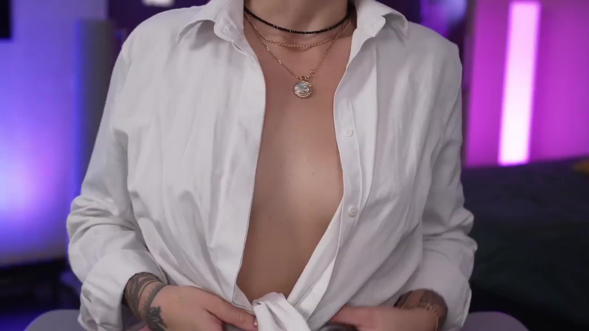 Gallery image thumbnail from GoGoDr3am's myfreecams stream on, 08/30/2025, 24:02 image 15 of 20