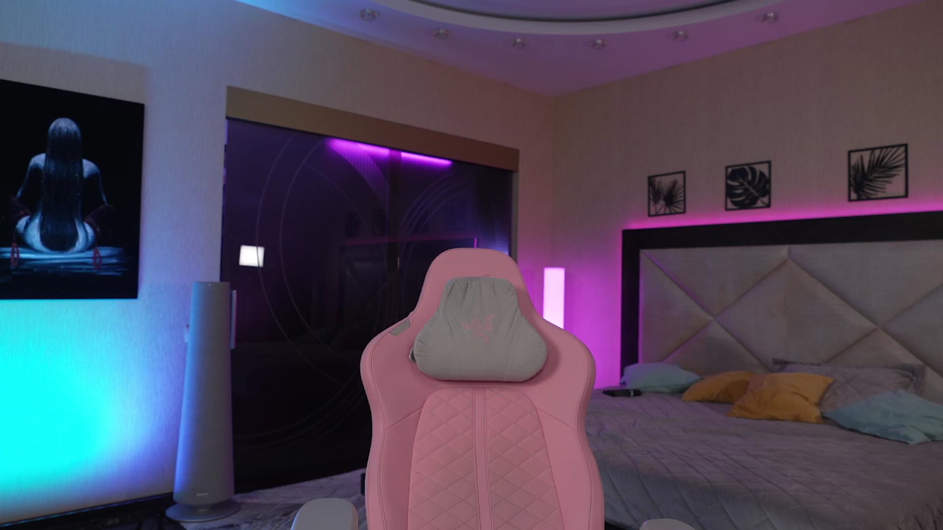 Gallery image thumbnail from GoGoDr3am's myfreecams stream on, 09/15/2025, 24:49 image 12 of 20