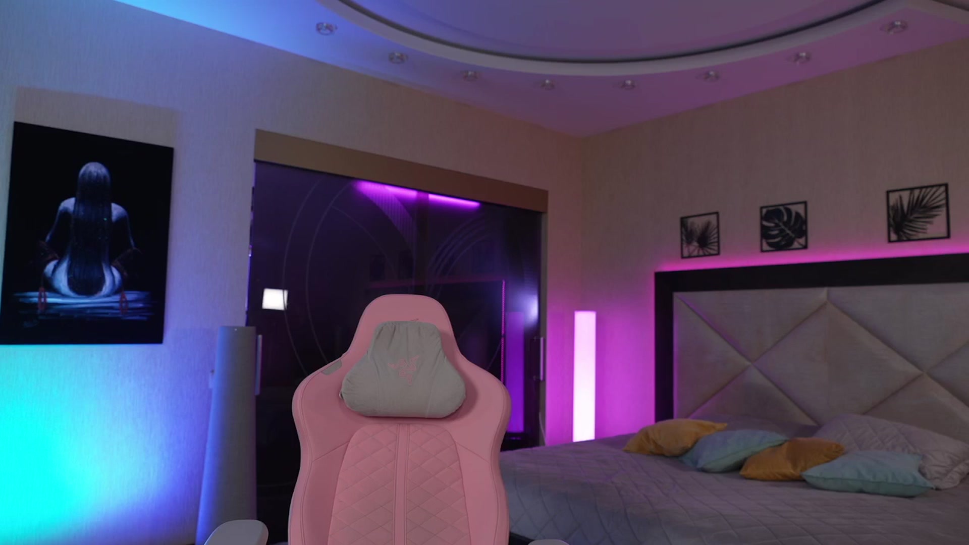 Gallery image thumbnail from GoGoDr3am's myfreecams stream on, 09/15/2025, 22:38 image 6 of 20
