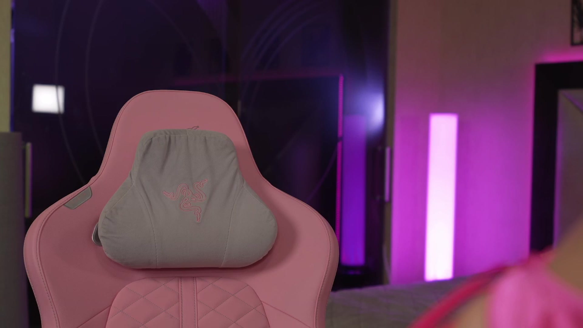 Gallery image thumbnail from GoGoDr3am's myfreecams stream on, 09/19/2025, 24:11 image 16 of 20