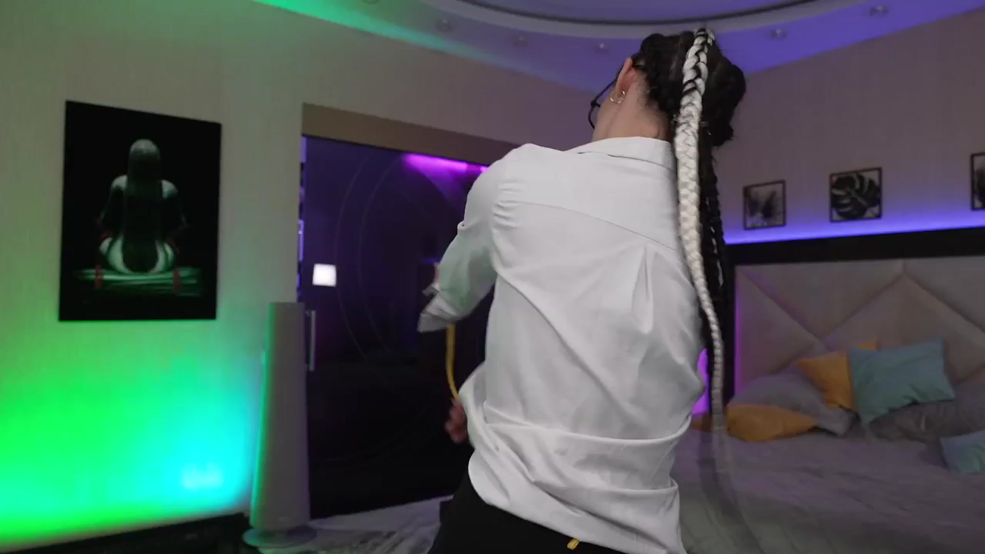 Gallery image thumbnail from GoGoDr3am's myfreecams stream on, 09/30/2025, 01:57 image 15 of 20