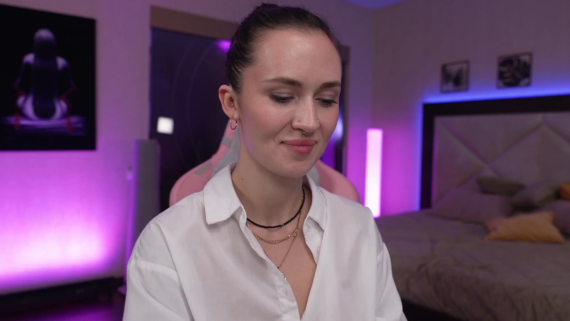 Gallery image thumbnail from GoGoDr3am's myfreecams stream on, 10/19/2025, 01:52 image 7 of 20