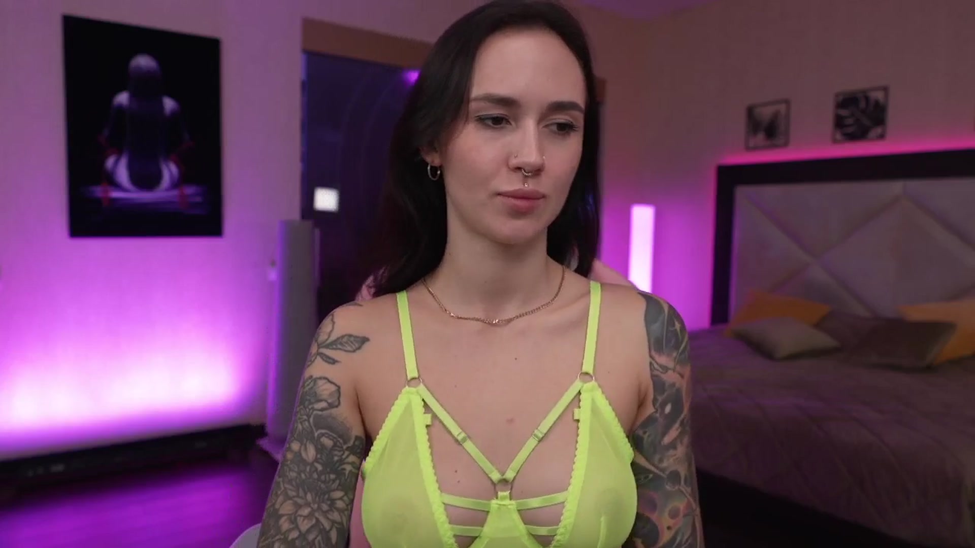 Gallery image thumbnail from GoGoDr3am's myfreecams stream on, 10/22/2025, 23:17 image 3 of 20
