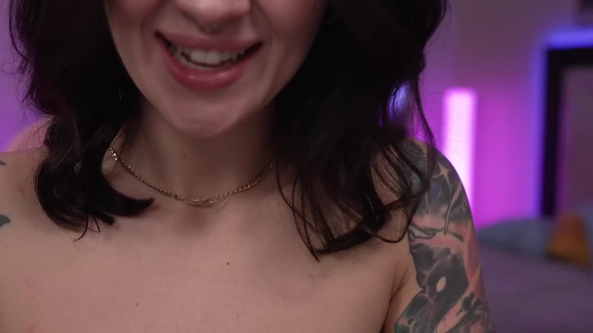 Gallery image thumbnail from GoGoDr3am's myfreecams stream on, 11/03/2025, 21:54 image 19 of 20