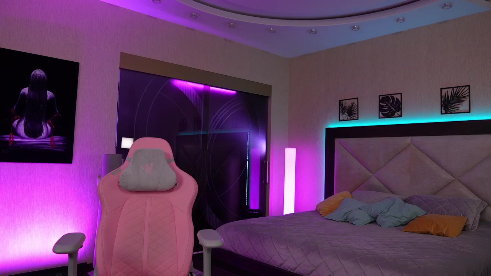 Gallery image thumbnail from GoGoDr3am's myfreecams stream on, 11/10/2025, 24:05 image 8 of 20