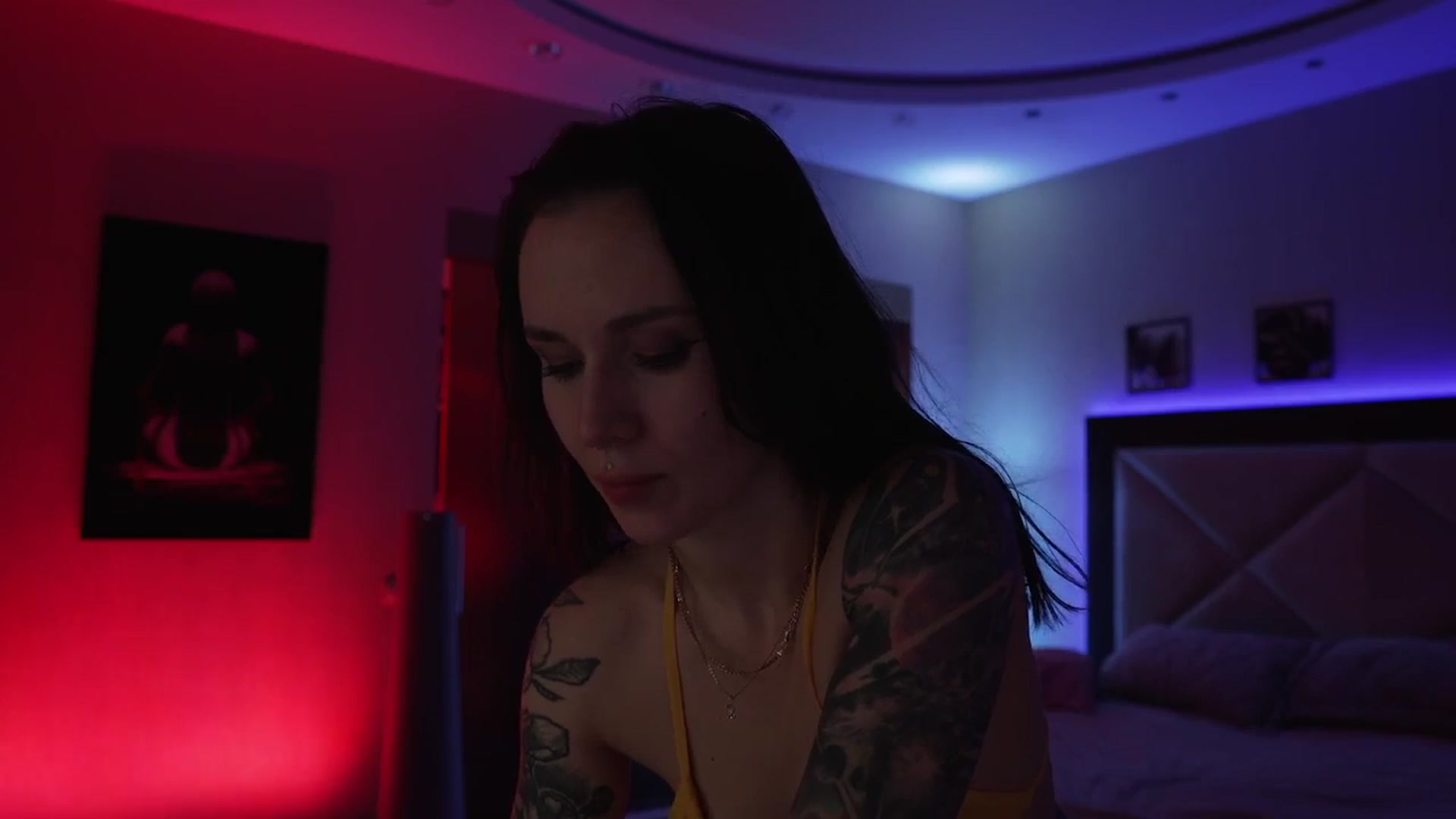 Gallery image thumbnail from GoGoDr3am's myfreecams stream on, 12/08/2025, 01:55 image 19 of 20