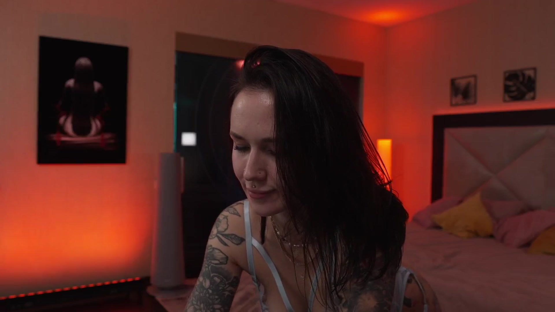 Gallery image thumbnail from GoGoDr3am's myfreecams stream on, 12/20/2025, 24:01 image 15 of 20