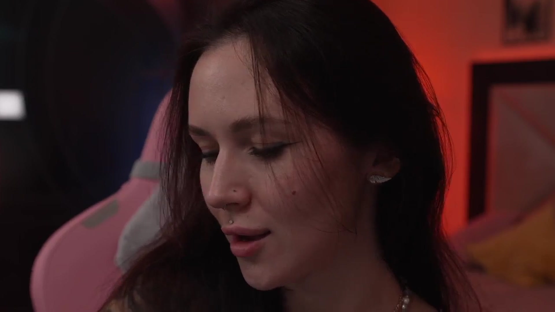 Gallery image thumbnail from GoGoDr3am's myfreecams stream on, 12/20/2025, 24:01 image 8 of 20