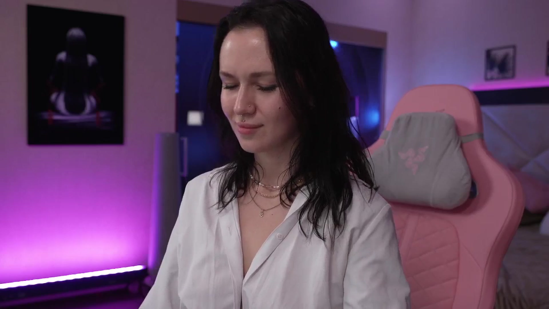 Gallery image thumbnail from GoGoDr3am's myfreecams stream on, 01/21/2026, 02:27 image 19 of 20