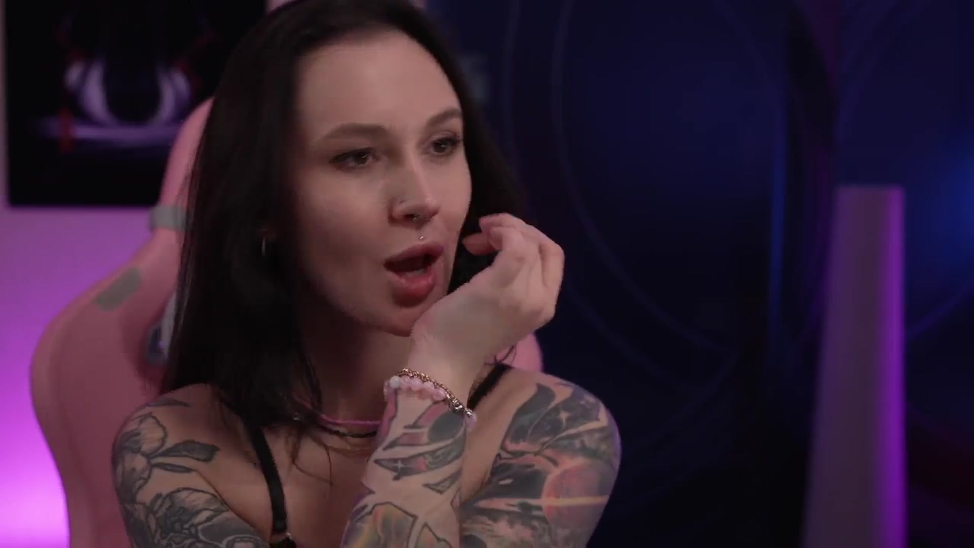 Gallery image thumbnail from GoGoDr3am's myfreecams stream on, 02/02/2026, 23:57 image 15 of 20