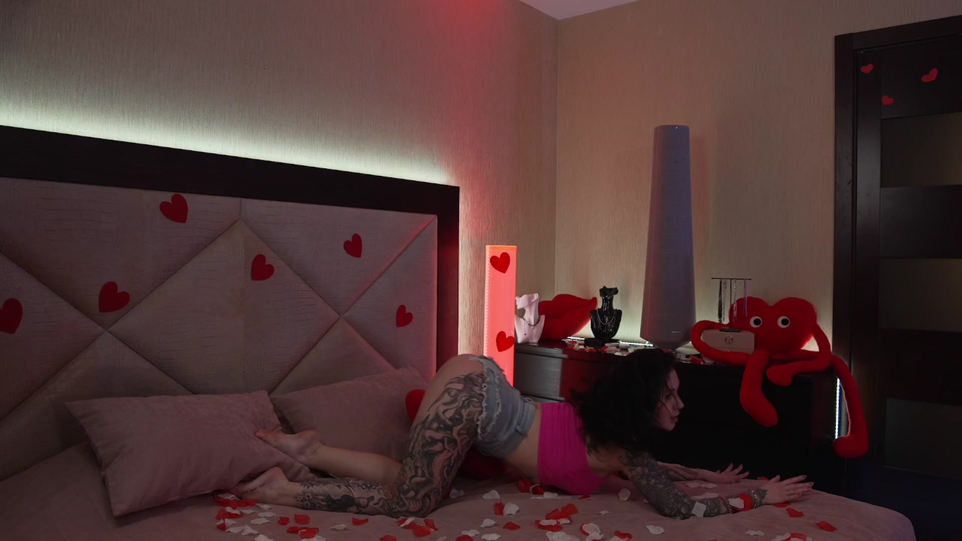 Gallery image thumbnail from GoGoDr3am's myfreecams stream on, 02/12/2026, 23:38 image 9 of 20