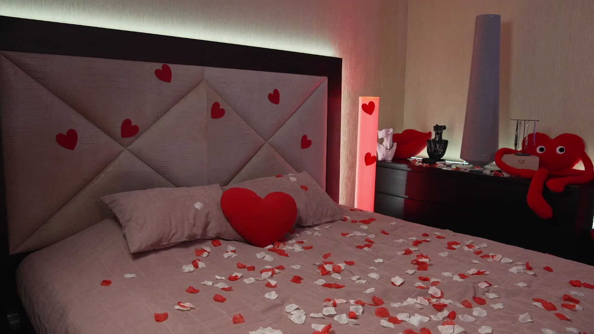 Gallery image thumbnail from GoGoDr3am's myfreecams stream on, 02/12/2026, 23:38 image 8 of 20