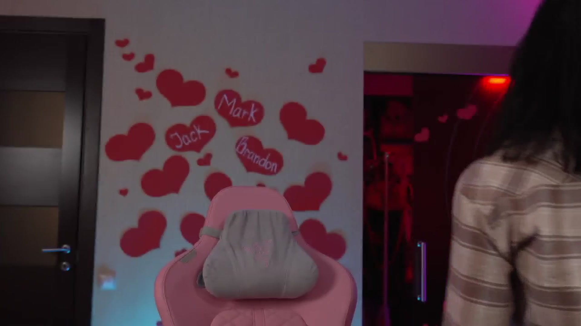 Gallery image thumbnail from GoGoDr3am's myfreecams stream on, 02/19/2026, 01:10 image 15 of 20